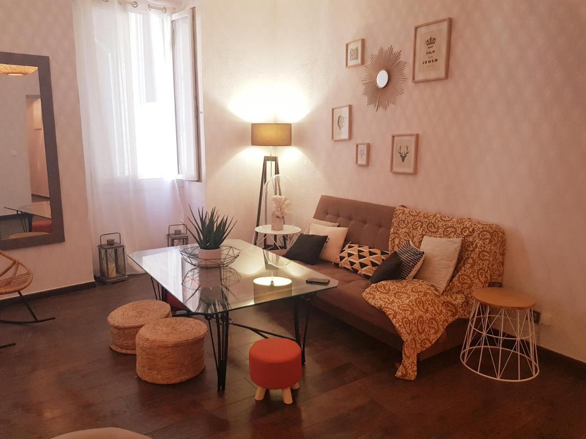 Beautiful Old Town Home - 2 Bedrooms Apartment * Nizza